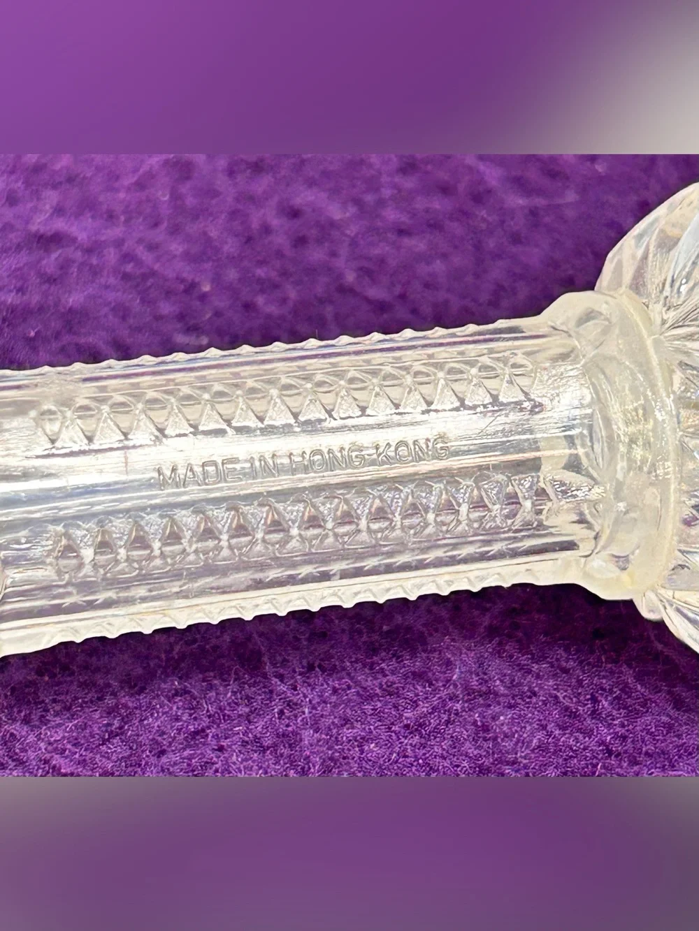 Vintage Knife Utensil Rests Diamond Cut Shaped Ends 4” Clear Plastic Glass Look
